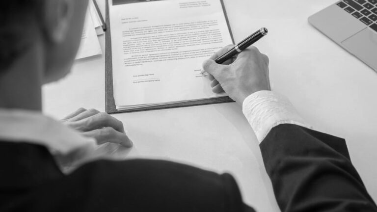 Quem pede demissão pode receber seguro-desemprego_ Entenda o que diz a lei e saiba seus direitos - G&A Company